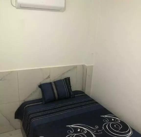 پانسیون Hostal El Bellettini