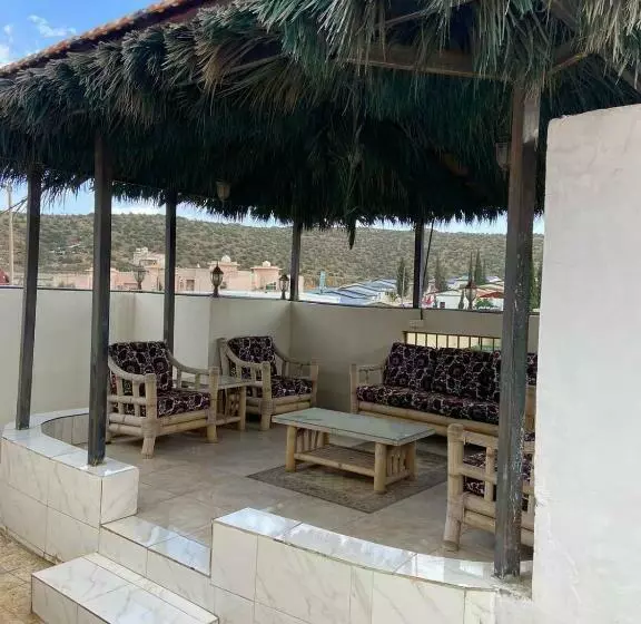 ユースホステル منتجع ليالي الحنين Layali Alhanin Resort