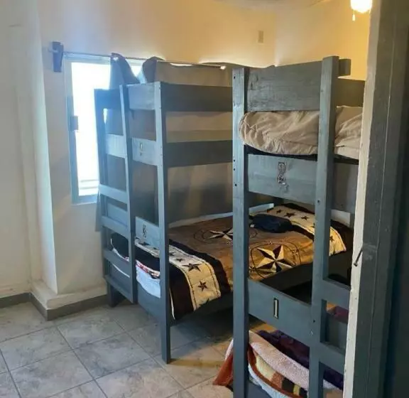 ユースホステル Hostal Del Centro