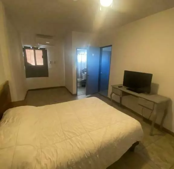 ユースホステル Hostal Del Centro