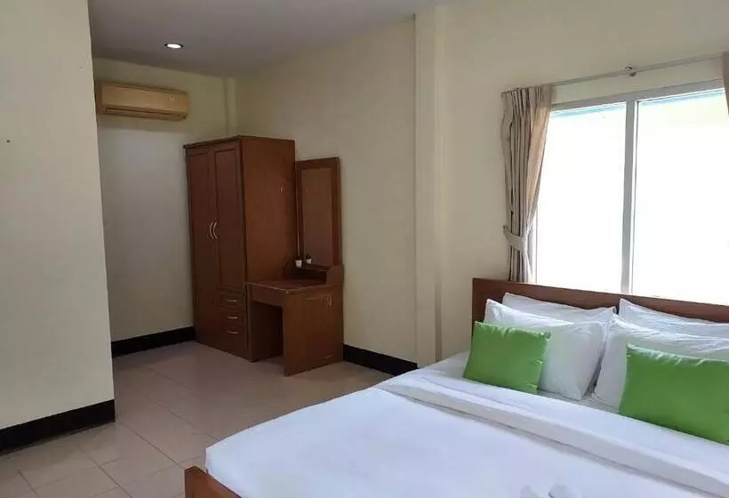 Hotelli ปานีวิลล์ รีสอร์ต