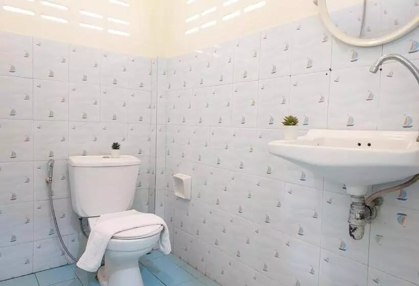 Hotelli ปานีวิลล์ รีสอร์ต