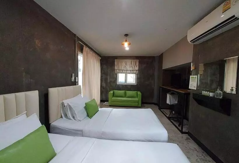 Hotelli ปานีวิลล์ รีสอร์ต