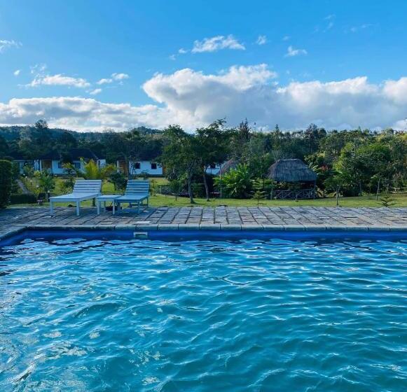 Hotell Andasibe Sifaka Lodge