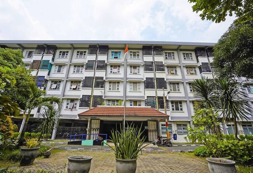 Hotel Spot On 92474 Penginapan Rusunawa Ii