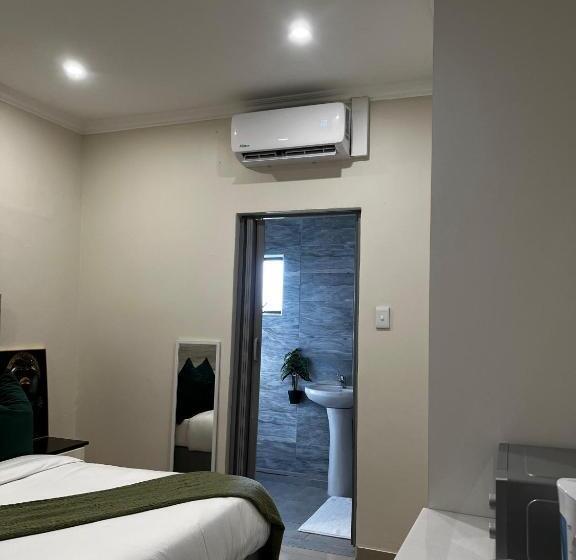 פנסיון Montrose Bnb