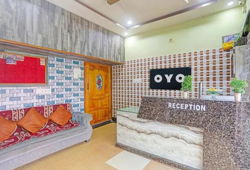 ホテル Oyo Flagship 81132  Chandia Palace