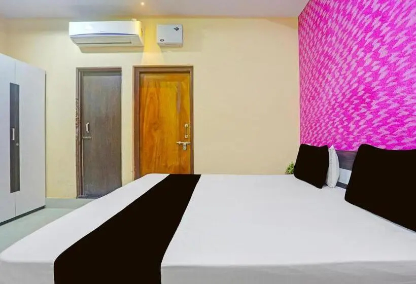 ホテル Oyo Flagship 81132  Chandia Palace