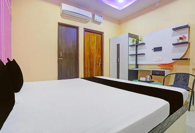 ホテル Oyo Flagship 81132  Chandia Palace