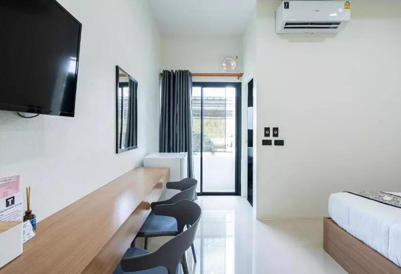 هتل T Onehome