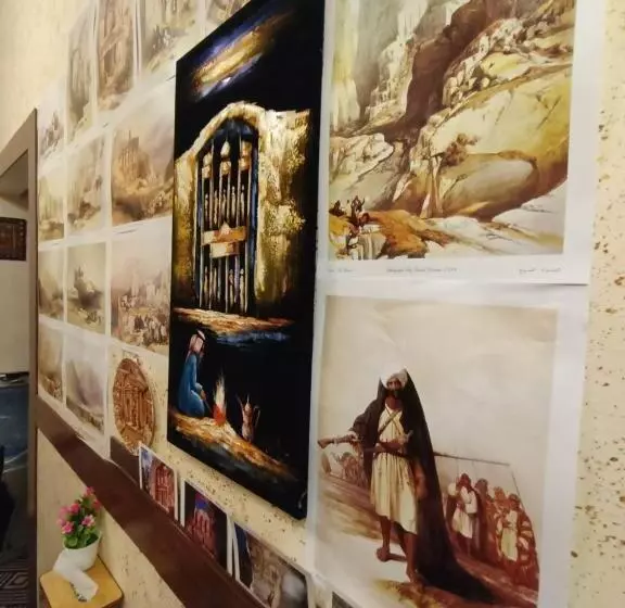 پانسیون Plaza De Petra