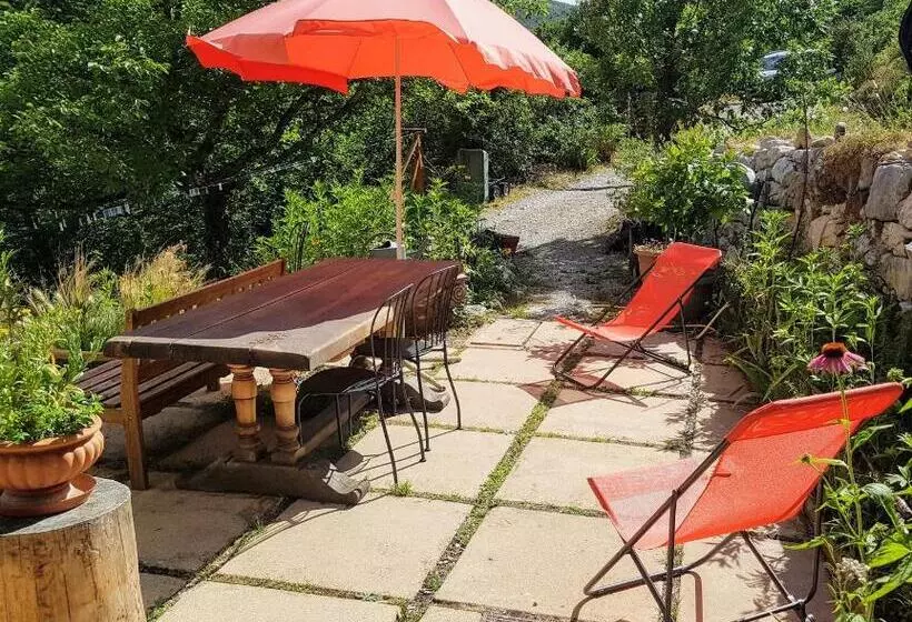 Majatalo Un Cadre Magnifique, Au Cœur Du Verdon