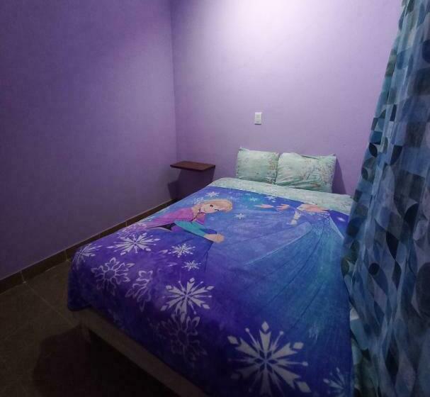 Kapselihotelli Hostal El Bosquecito