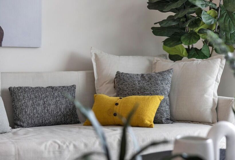 Quadro Design District By Vesper