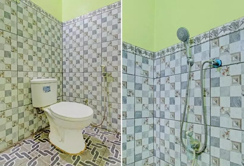 هتل Oyo 92467 Cahyo Kost 1