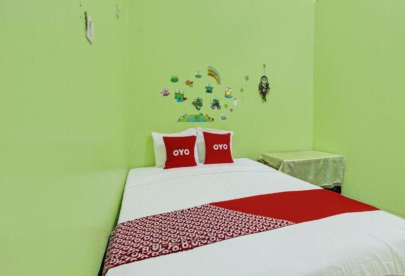 هتل Oyo 92467 Cahyo Kost 1