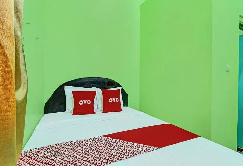 هتل Oyo 92467 Cahyo Kost 1