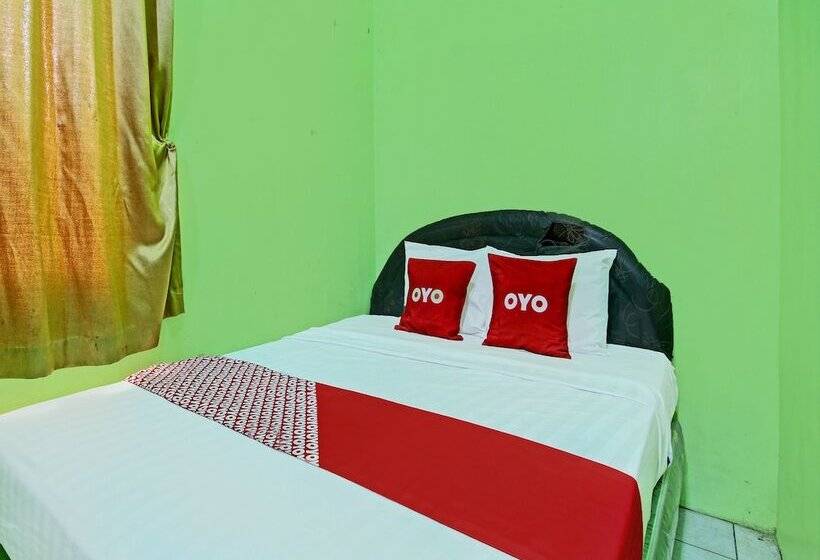 هتل Oyo 92467 Cahyo Kost 1