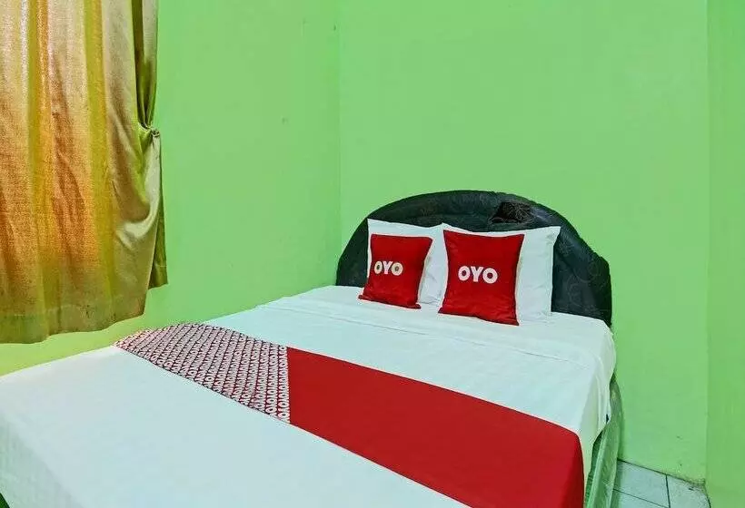 هتل Oyo 92467 Cahyo Kost 1