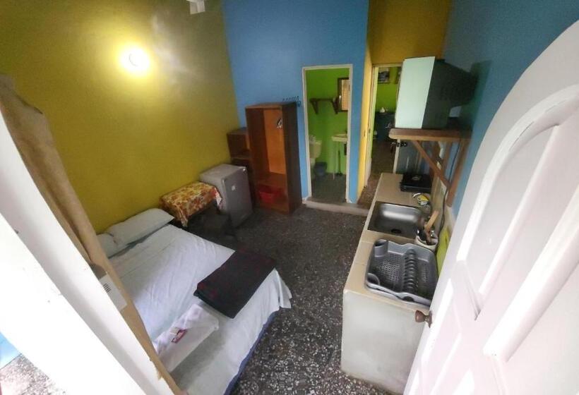 پانسیون Hostal Doña Gladys