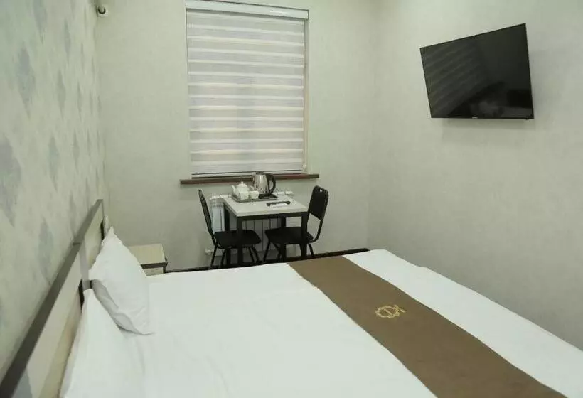 Premium Hotel 777