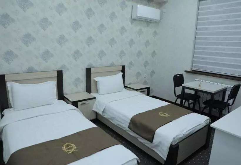 Premium Hotel 777