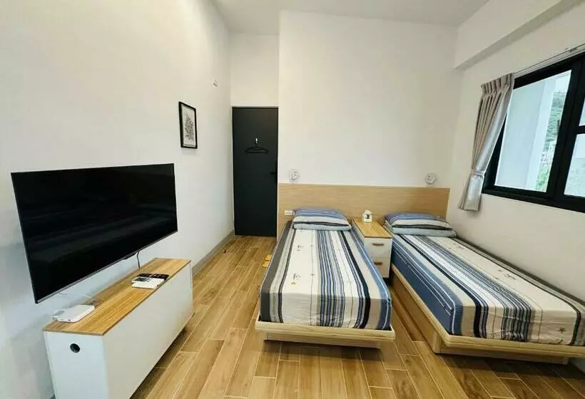 Oceans Explore Hostel