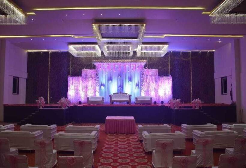 Hotel Emperor Paradise