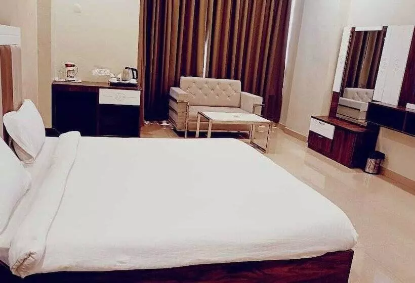 Hotelli Emperor Paradise
