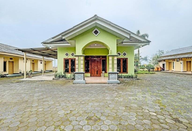 Otel Oyo 92406  Renata 1