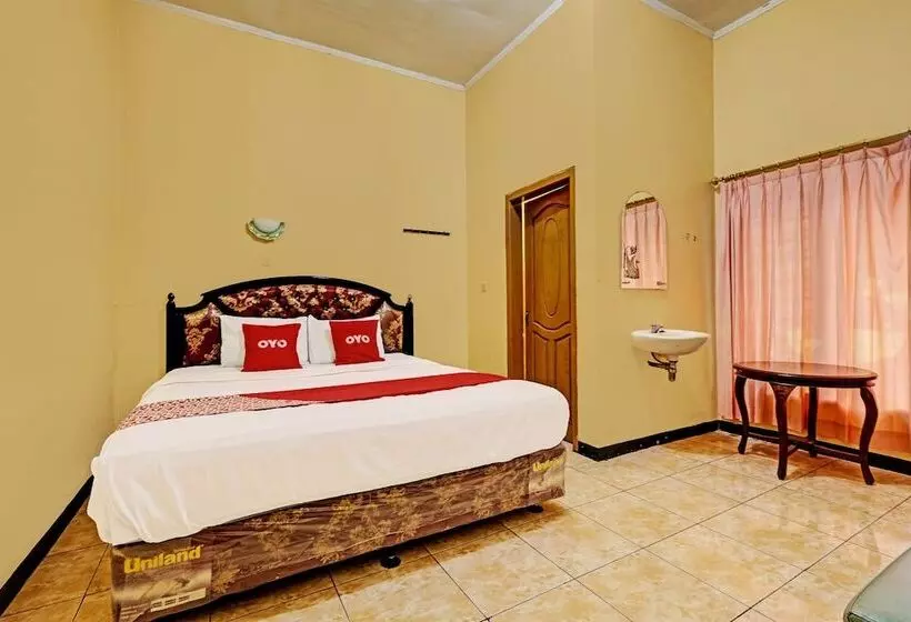 ホテル Oyo 92406  Renata 1