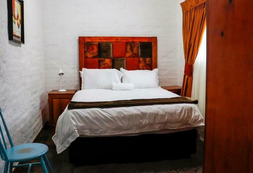 پانسیون Pluvia Guest House