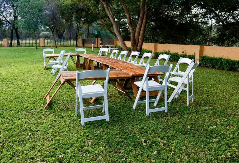 پانسیون Pluvia Guest House