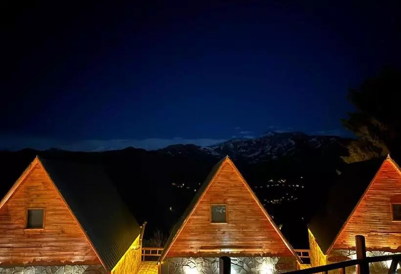 استراحتگاه Sitiela Bungalov Kir Evi