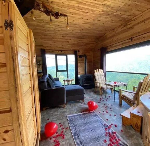 استراحتگاه Sitiela Bungalov Kir Evi