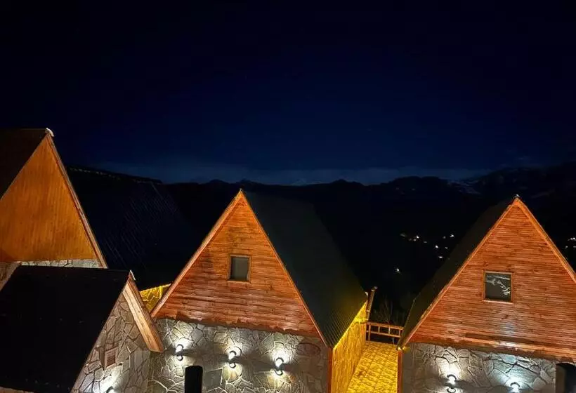 استراحتگاه Sitiela Bungalov Kir Evi