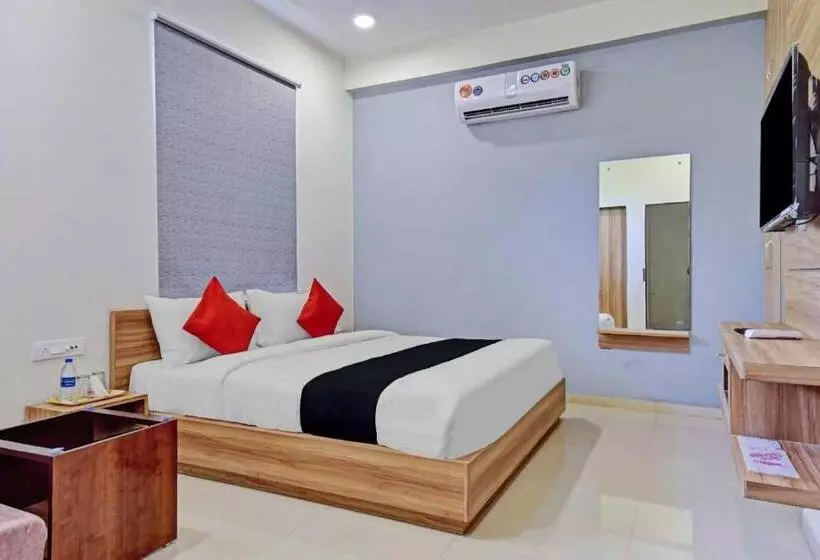Super Collection O Hotel Roxas
