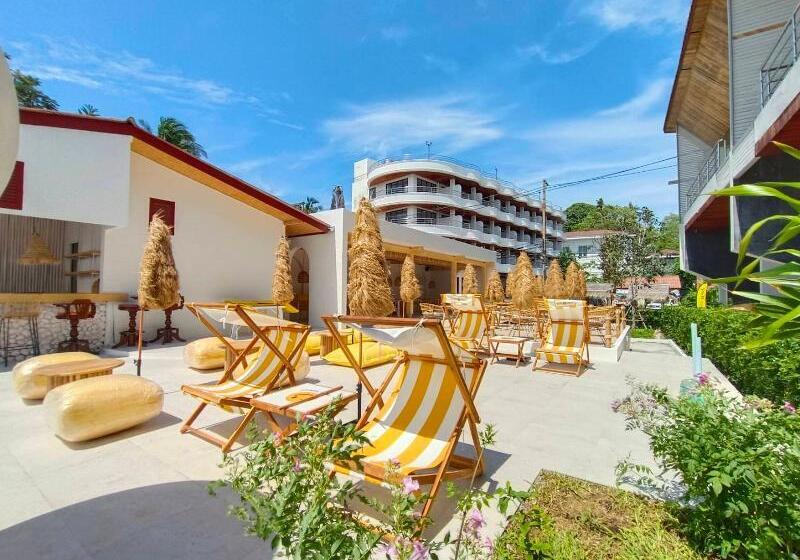 בית מלון כפרי Smile Samui Chaweng Beach Front Resort