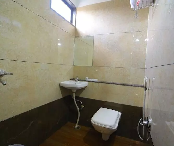 Hotelli Shiv Ashray Resort