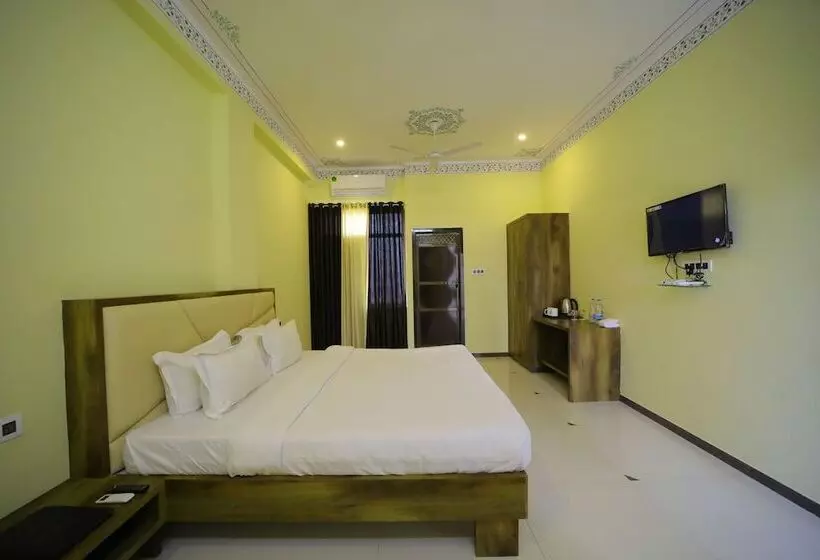 Hotelli Shiv Ashray Resort