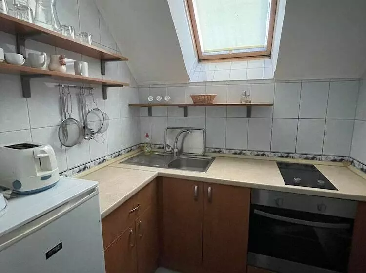 Aamiaismajoitus (B&B) Tölgyfa Panzió