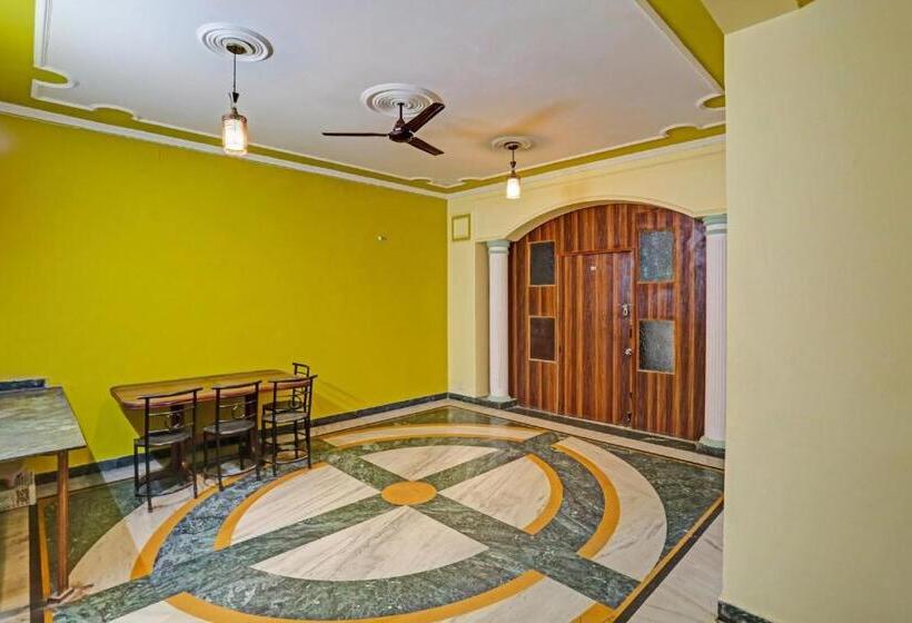 Hotel Oyo Flagship 81046 Royal Retreat