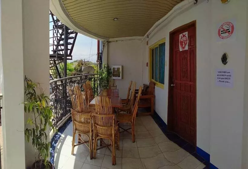 پانسیون Istroberi Inn Palawan Near Airport