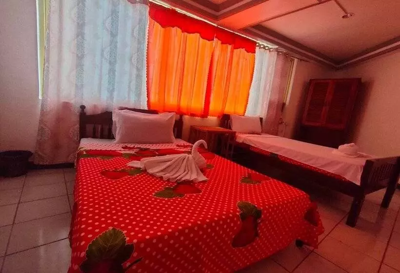 پانسیون Istroberi Inn Palawan Near Airport
