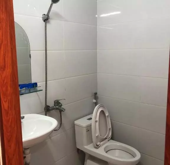 تختخواب و صبحانه Nhà Nghỉ Phương Linh 0vat