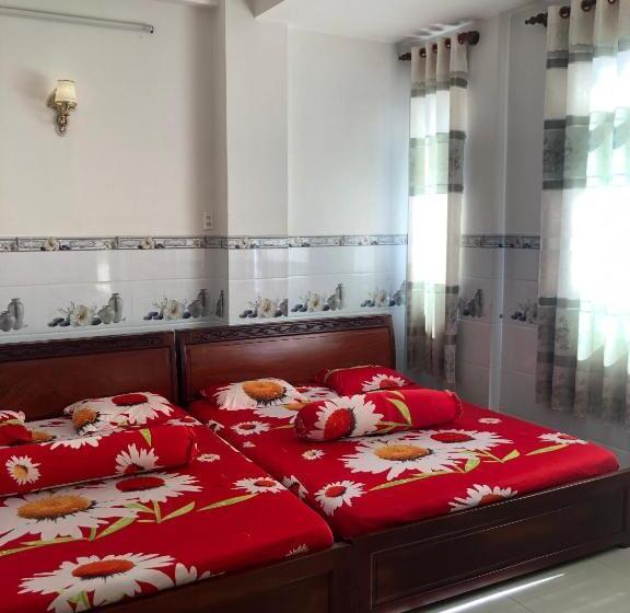 تختخواب و صبحانه Nhà Nghỉ Phương Linh 0vat