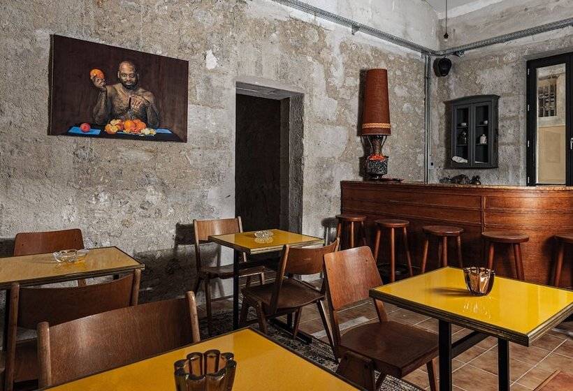 هتل Hôtel La Prison