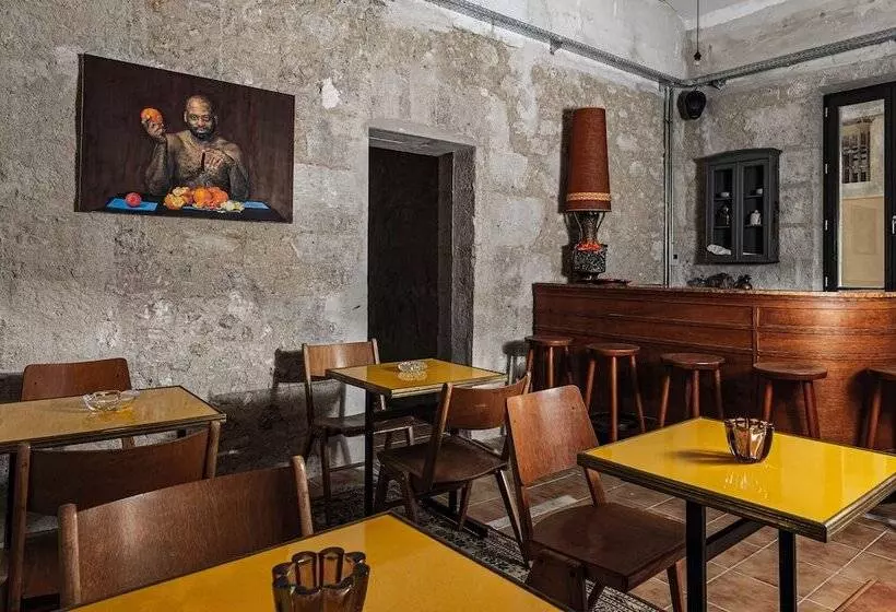 ホテル Hôtel La Prison