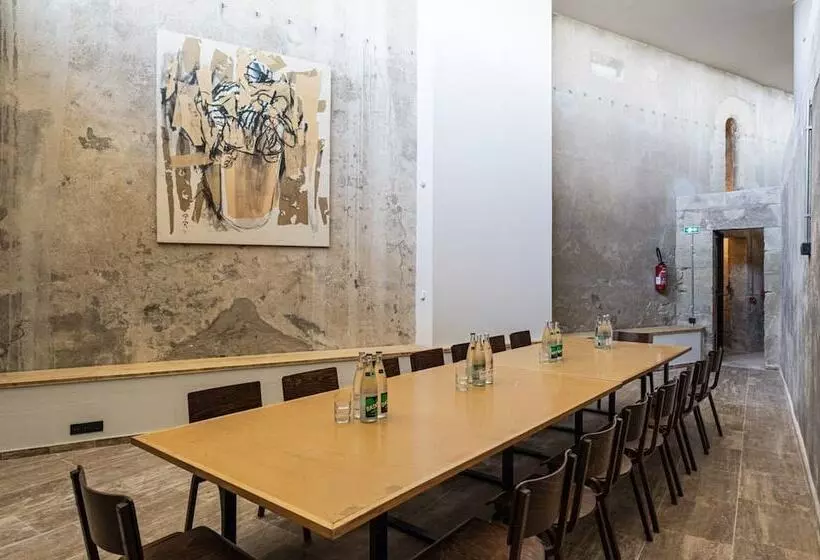 ホテル Hôtel La Prison