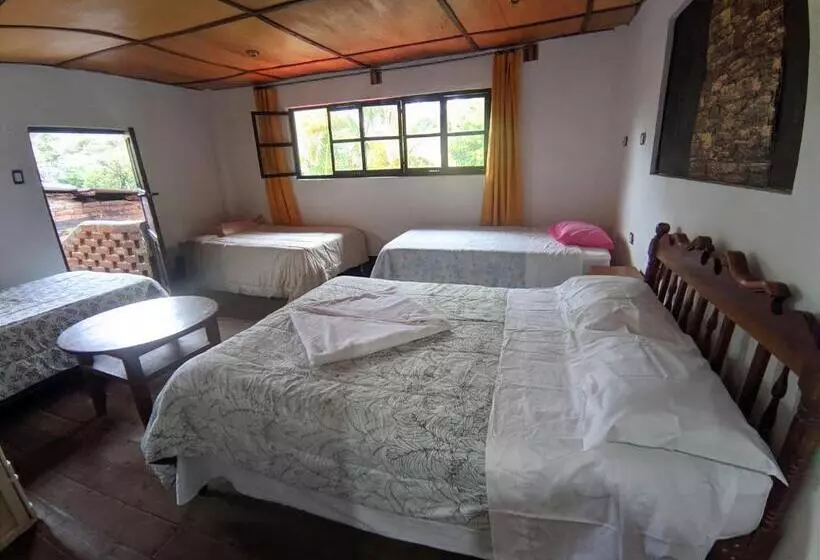 ペンション La Casa De Mamá